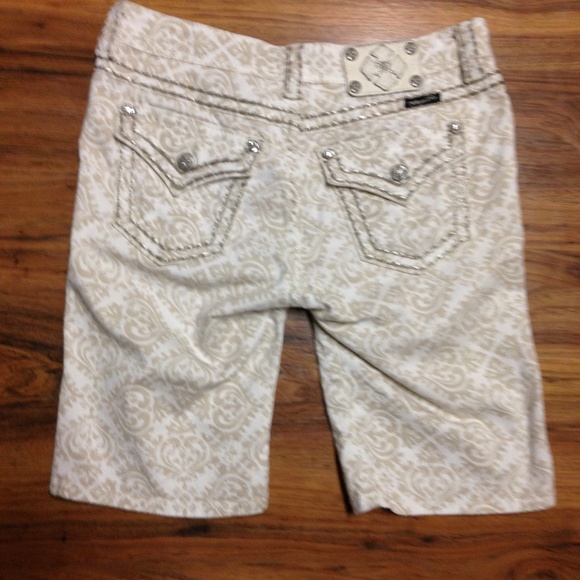 Miss Me Pants - Miss Me Bermuda Shorts Size 28